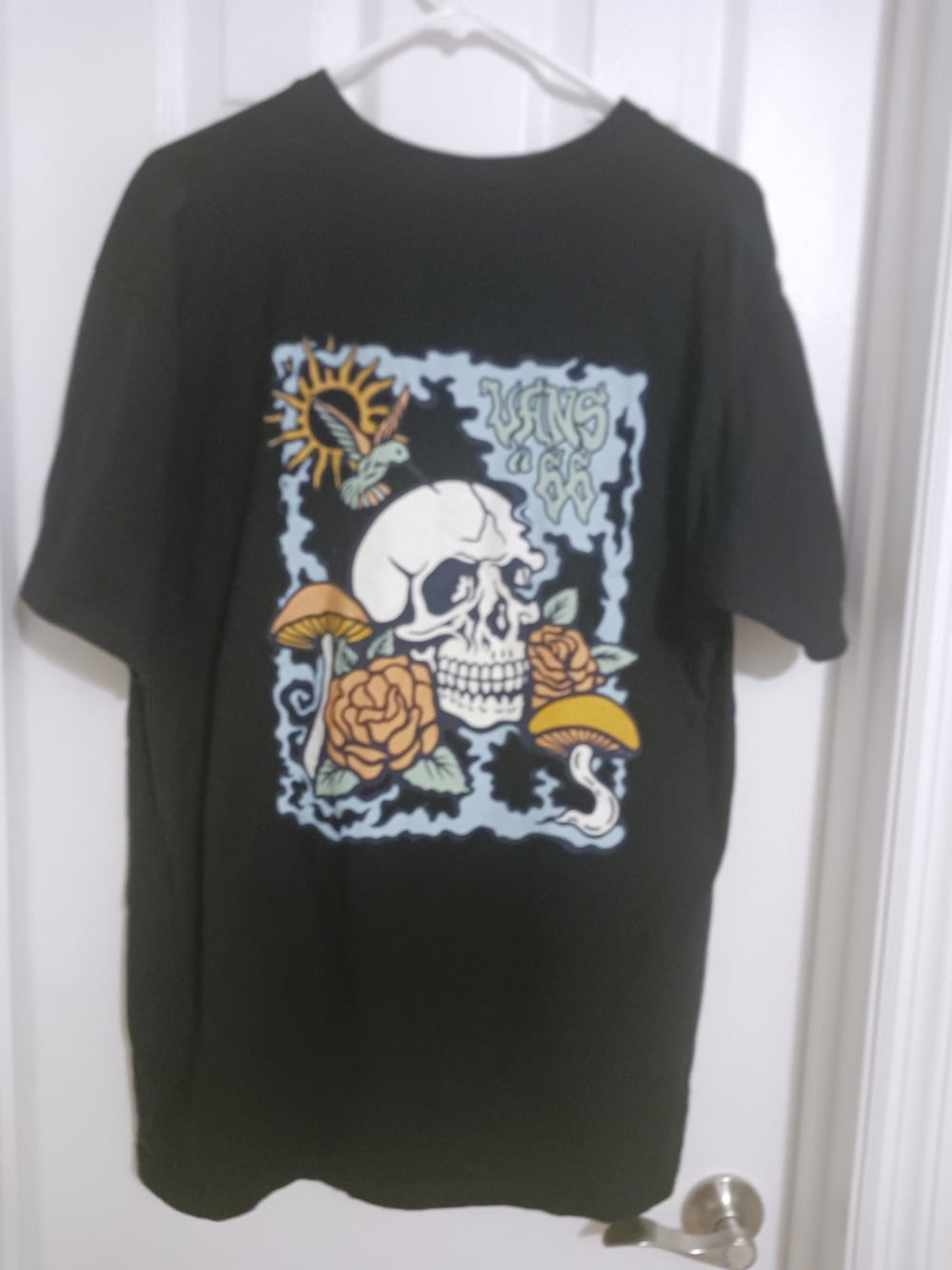 Vans Black Short-Sleeve Tee   Multicolor Chest - Back Graphic L